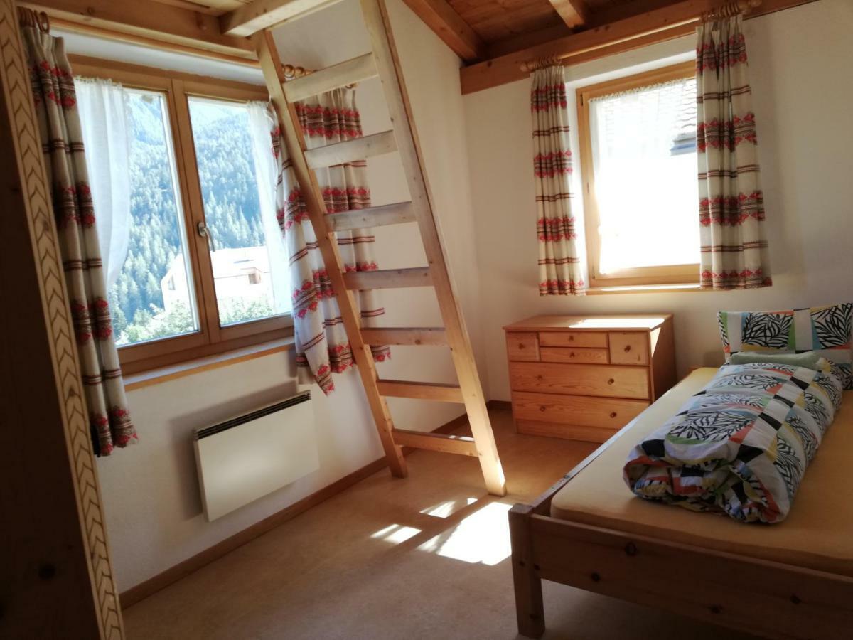 Chasa Ludwig Oben Hause Villa Scuol Buitenkant foto