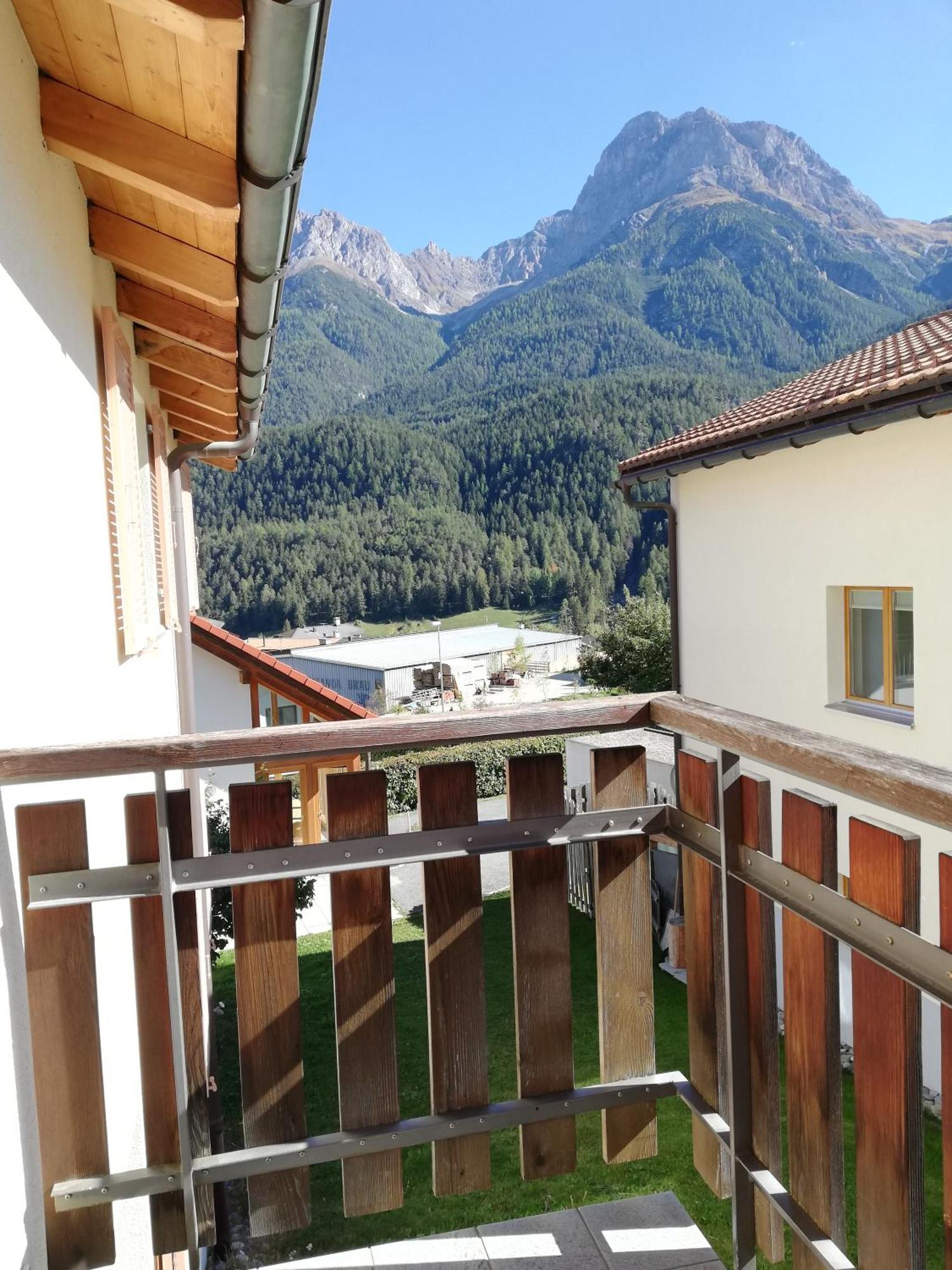 Chasa Ludwig Oben Hause Villa Scuol Buitenkant foto