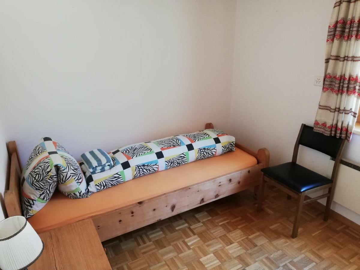 Chasa Ludwig Oben Hause Villa Scuol Buitenkant foto
